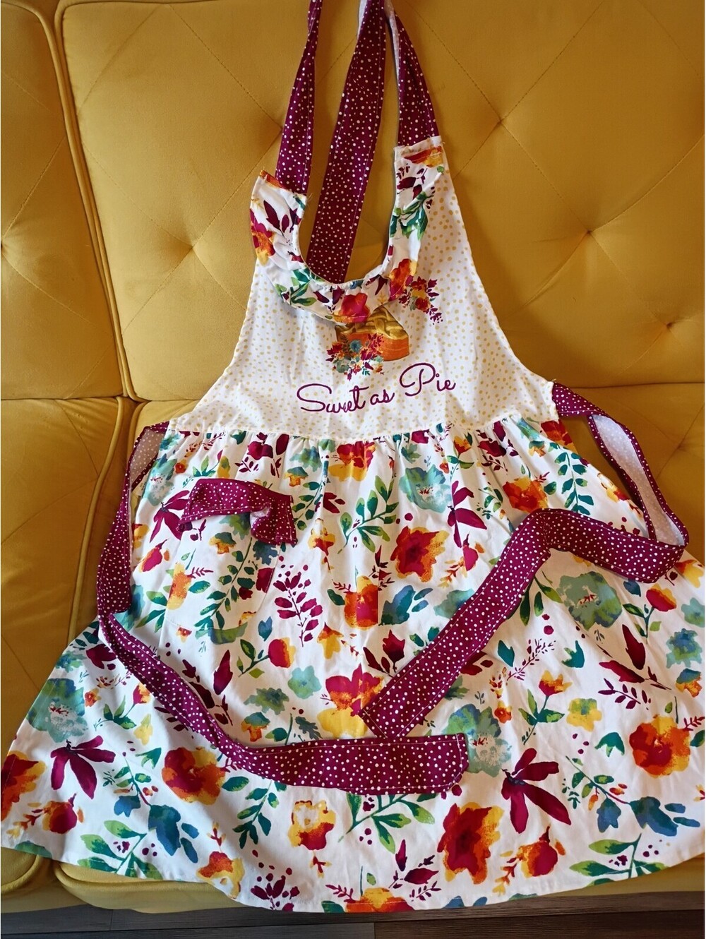 The Pioneer Woman Kitchen Apron "Sweet As Pie" Farmhouse Floral Cotton One Size